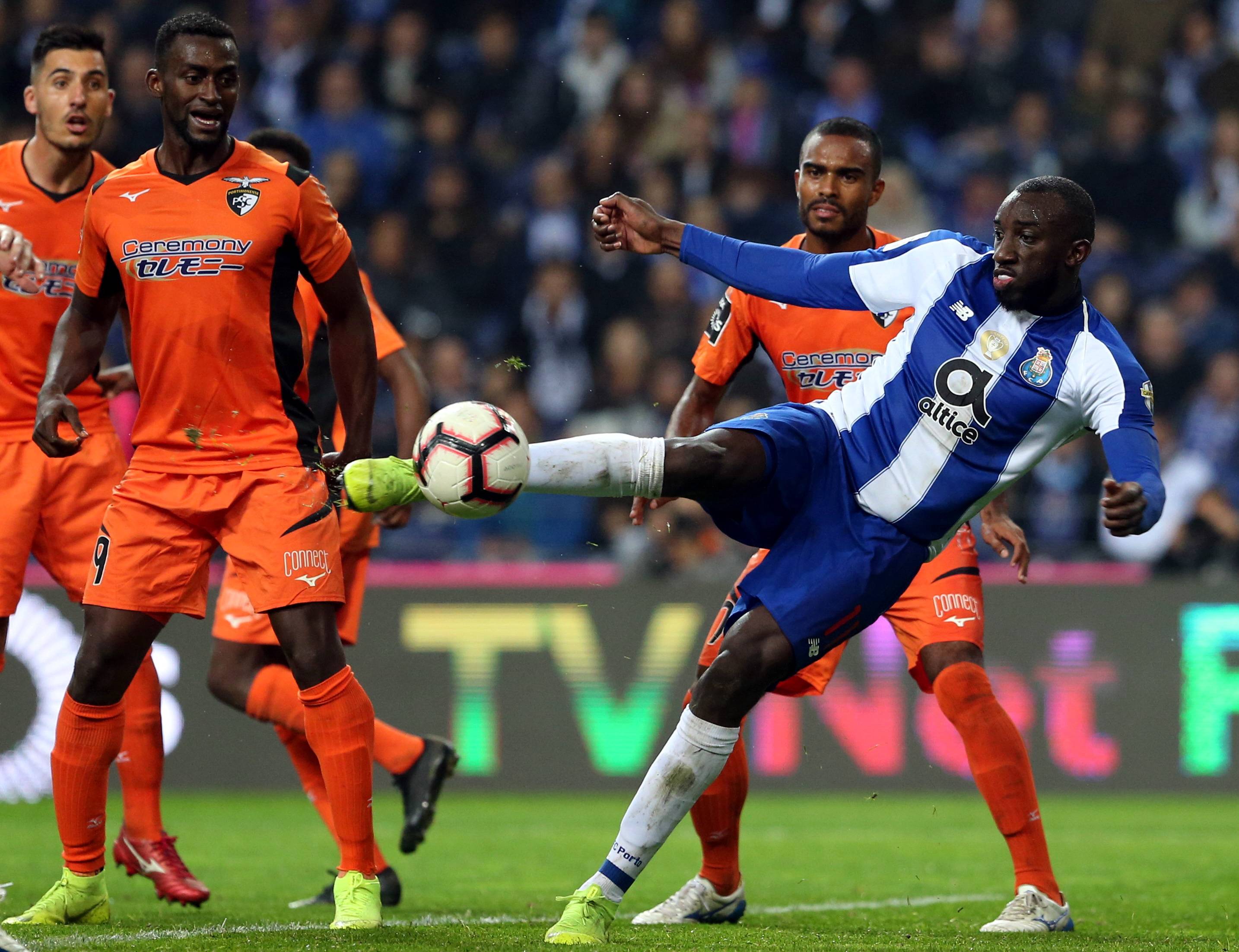 九游游戏中心-葡超波尔图中断