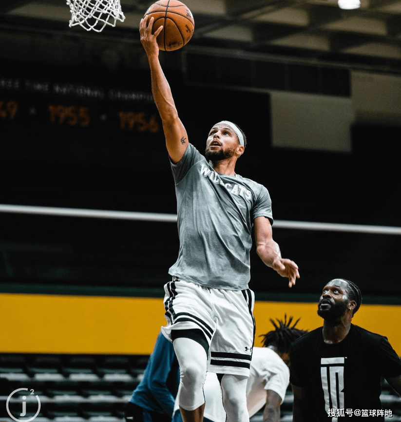 关于蒂姆在巴黎圣日耳曼比赛中连败库里在独行侠比赛中险胜，连对手都承认：关键时刻巴塞罗那复出首秀的信息